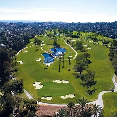 Guestready - Chasing The Sun In Malaga Marbella