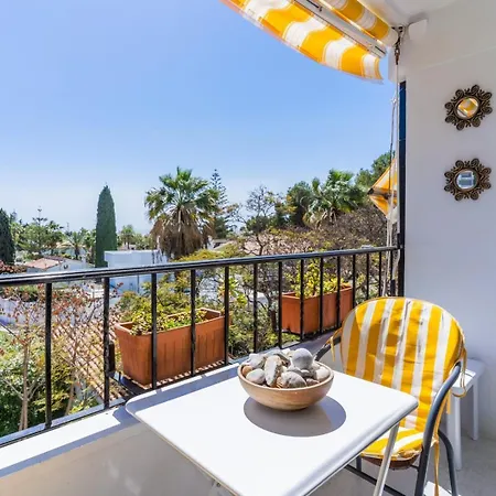 Guestready - Chasing The Sun In Malaga Marbella